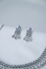 Regal Radiance Necklace - Image 4